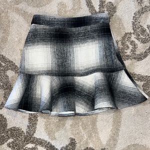Black and white ruffle pencil skirt from Moodie in size XS